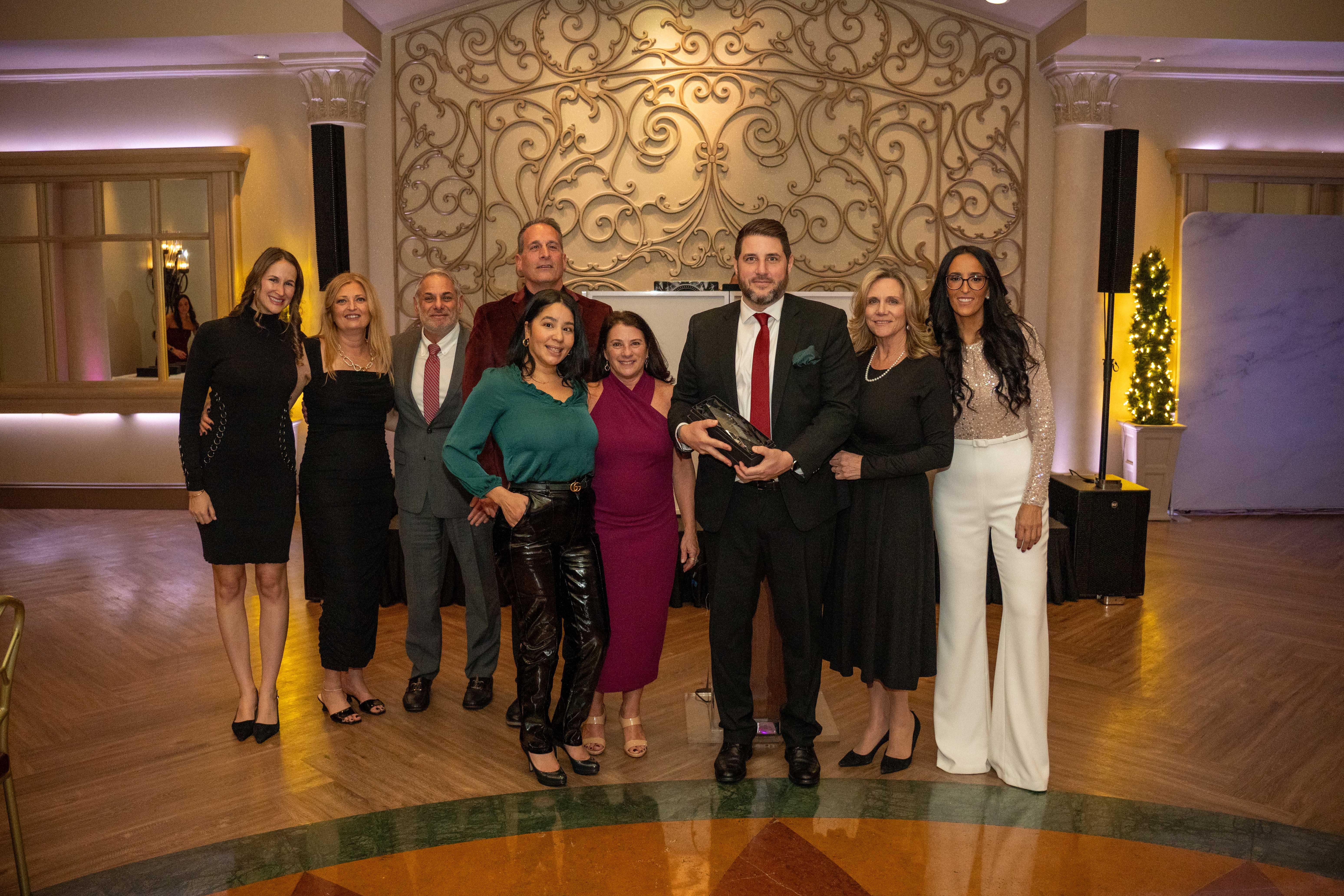 B2K-Holiday-Party-074