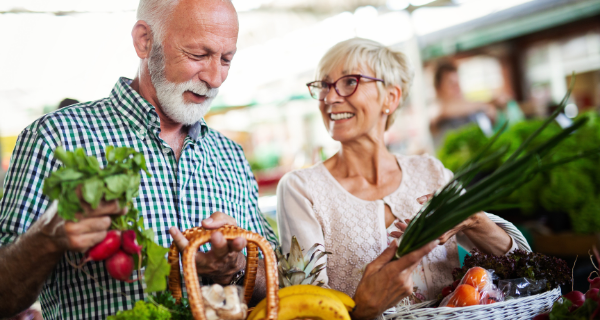 Older adults shopping for nutritious and healthy foods